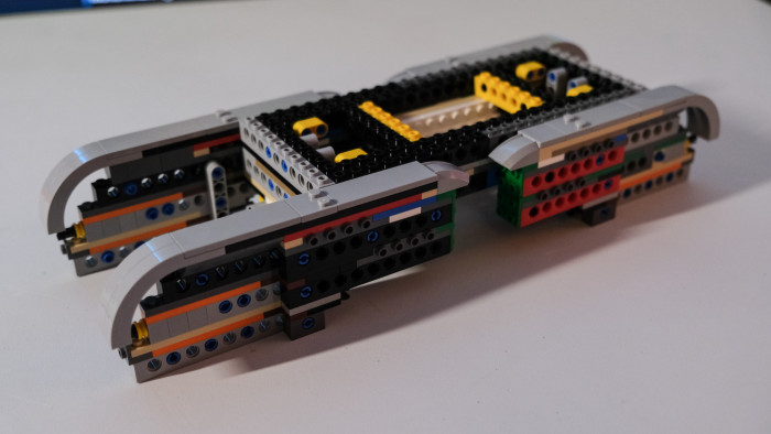 Der Unterbau ist farbkodiert. (Bild: Oliver Nickel/Golem.de)